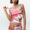 2-in-1 top met bandjes