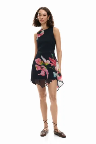 Asymmetrische bloemenjurk