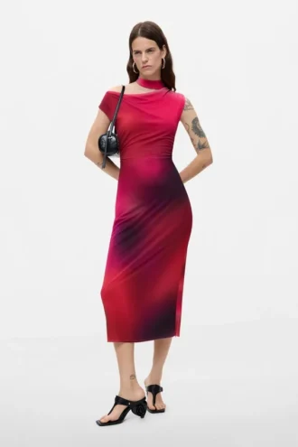 Asymmetrische gedrapeerde jurk