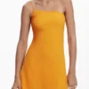 Asymmetrische gelaagde midi-jurk