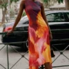 Asymmetrische mouwloze jurk