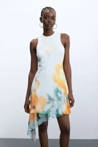 Asymmetrische mouwloze jurk