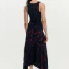 Asymmetrische mouwloze jurk