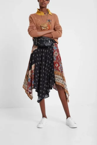 Asymmetrische uitlopende patchworkrok