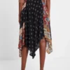 Asymmetrische uitlopende patchworkrok