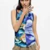 Bedrukte mouwloze blouse