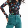 Body’s met fantasievolle stippenprint