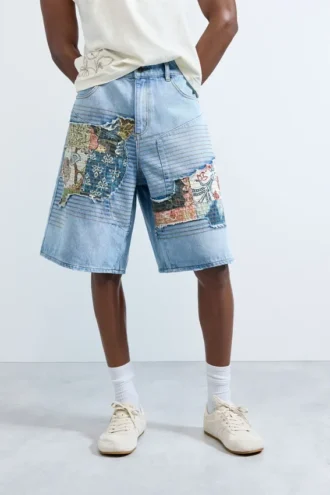 Denim Bermuda’s met patches