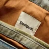 Denim tas met bedeltjes
