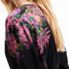 Digitale bloemenprint wikkelblouse