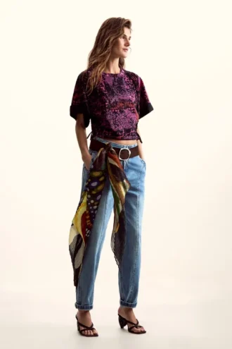 Etnisch T-shirt ontworpen door Christian Lacroix