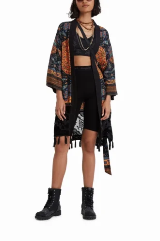 Etnische kimono met kwastjes