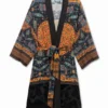 Etnische kimono met kwastjes