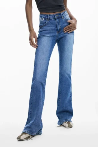Flared Jeans