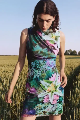 Gedrapeerde bloemenjurk