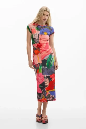 Getailleerde jurk met print