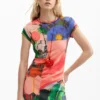 Getailleerde jurk met print