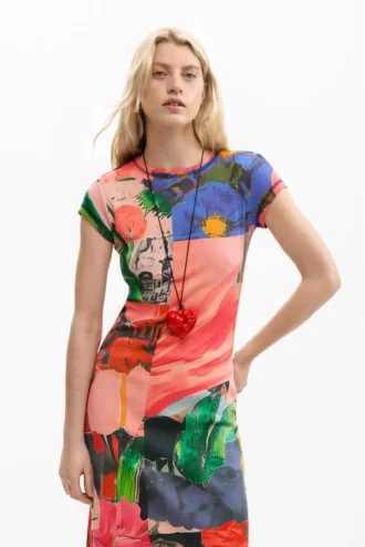 Getailleerde jurk met print