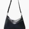 Grote tas met logo-bedeltje