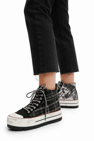 Hoge sneakers met platformzool in tartan