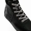 Hoge sneakers van imitatieschapenvacht
