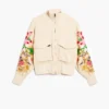 Jas met bloemenpatches