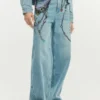 Jeans met kettingen