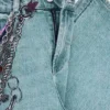 Jeans met kettingen