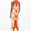 Jurken met bloemen aan de zijkant