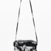 Kleine crossbody-portemonnee met textuur