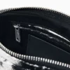 Kleine crossbody-portemonnee met textuur