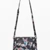 Kleine gevlochten tas met bloemenprint