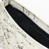 Kleine gevlochten tas met letters