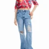 Korte gerimpelde bloemenblouse