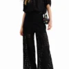 Korte kanten blouse met pofmouwen