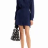Korte shirtjurk met textuur
