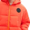 Lange gewatteute Jassen