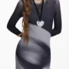 Lange jurk met portretprint