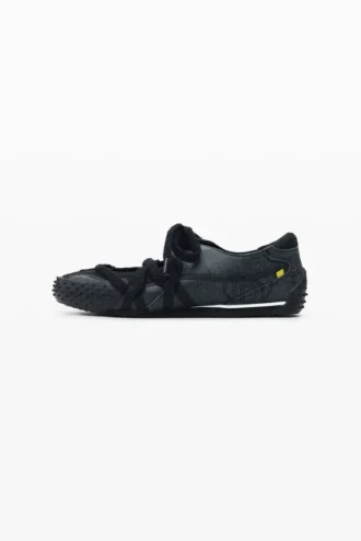 Leren vetersneaker