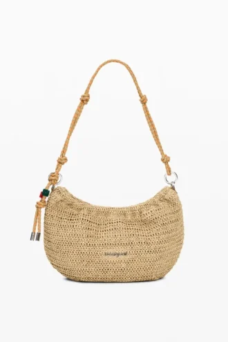 Middelgrote ovale raffia tas met bedeltjes