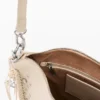 Middelgrote tas met studs en franjes