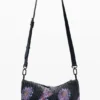 Middelgrote tas met textuur