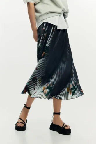 Midi-rok met artistieke textuur