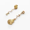 Onregelmatige gouden schelp-oorbellen Zalio