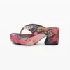 Platformen-Sandalen met print