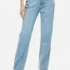 Rechte bloemenjeans