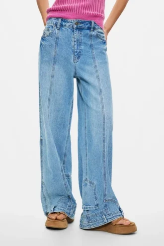 Rechte Jeans met omgekeerd effect