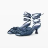 Sandalen met bloemenapplicatie