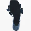 Sandalen met bloemenapplicatie