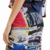 Slanke, gerimpelde midi-rok met collageprint